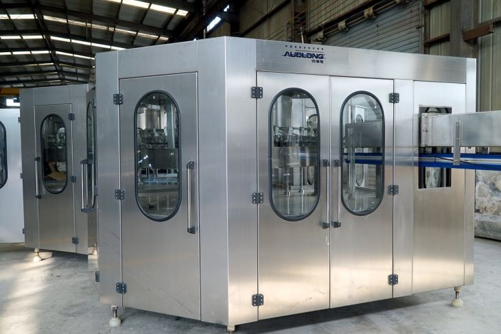 Fully Automatic Liquid Filling Machine